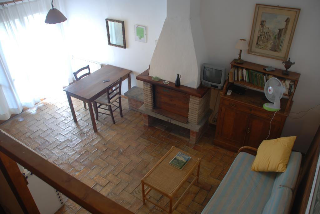 Podere Conte Racani Amelia Ruang foto